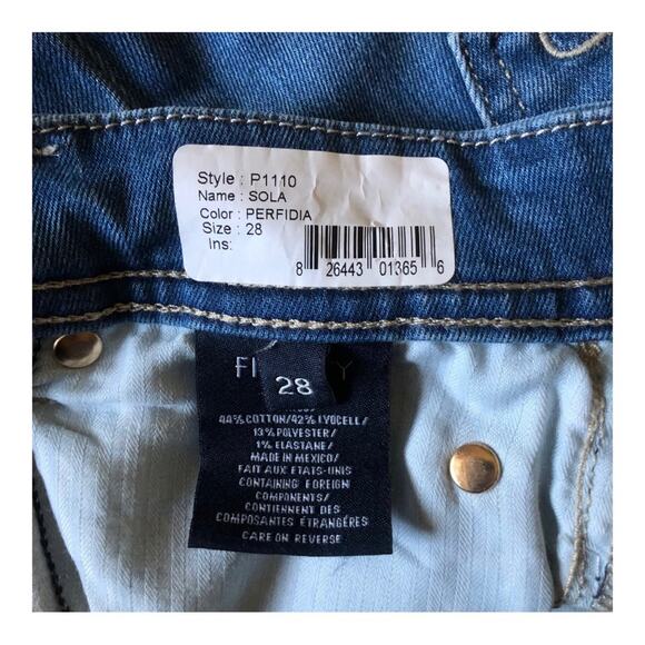 Fidelity Sola NWT Mid Rise Raw Edge Step Hem Ankle Jeans, Perfidia Wash, 28 - Picture 11 of 14